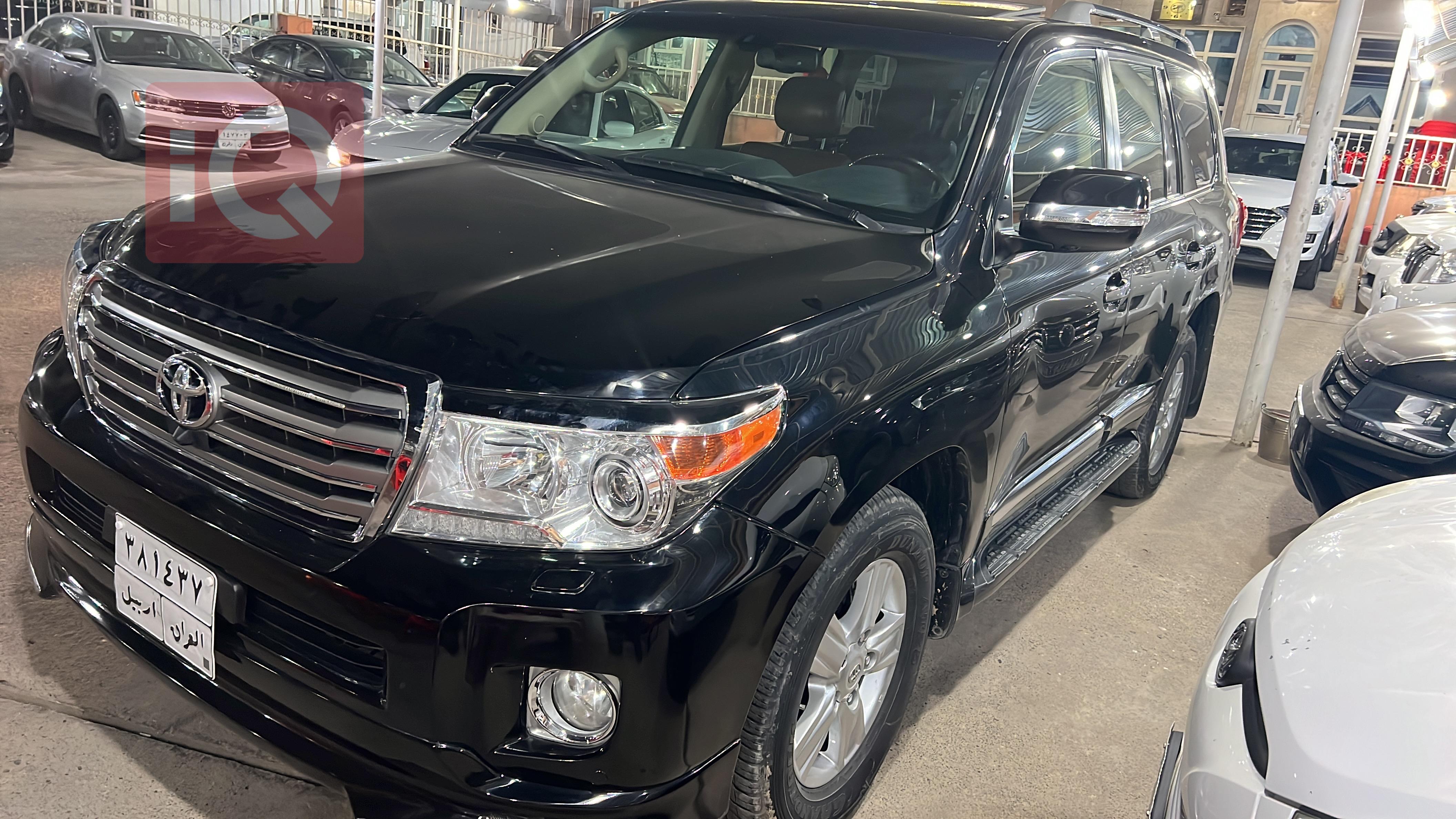 Toyota Land Cruiser 2015 42,000 for sale