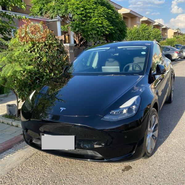 Tesla Model Y 2022 - $45,000 for sale